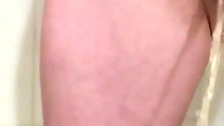 Playing with My Pissy Pussy