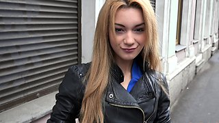Amateur blonde teen sucks dick in hot pov blowjob sex tape