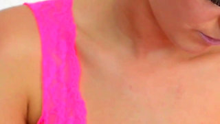 Super Sexy Skinny Top Babe Pissing