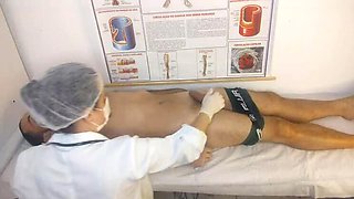 Nurse Jennyferpimenta gives her first handjob to big erect cock patient