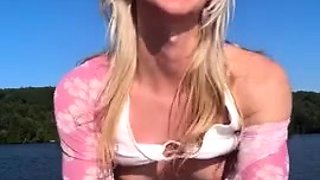 Alaska Hotmess Flashing In Public