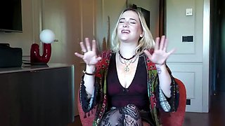 WoodmanCastingX-Lil Elfie She Just Want To Chill And Fuck