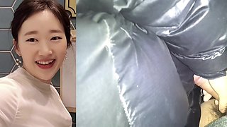 Yi Yuna Parttime Blowjob in a Toilet Enclosure