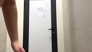 Jucie Girl Masturbating