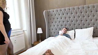 Mature Andrea Ann Wakes Handy Stud For Hardcore Fuck