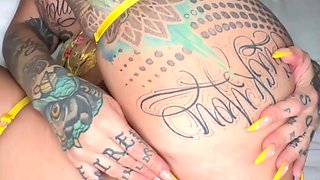 Inked MILF Alexxa begs BBC to destroy her ass hole