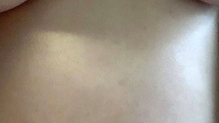 Amateur webcam girl masturbate big dildo