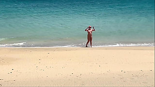 Naked Beach MILF Helps a Jerking Stranger - Cum on Her Ass
