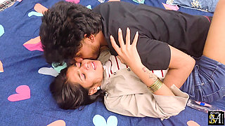After spending time together in the park, A guy made plans with his girlfriend, took her home, and they had passionate sex