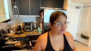 Live Stream with Dani Valentina
