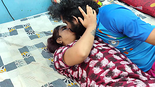 Hot kiss with ass press