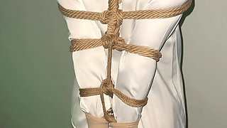 Outdoor Staircase Straight Arm Untie Challenge