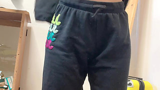 Pee Sexy in Wet Mess Pussy Petite Asian