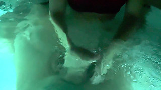 Sex in the Jacuzzi -part 1