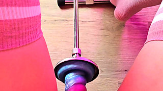 Fucking Machine Anal - Solo Girl Takes a Relentless Machine Deep in Her Ass