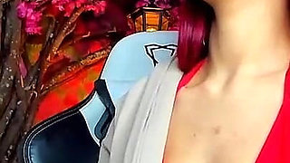 Latina Red Hair Sex and Perfect Body Glasses Wants to Be Fucked