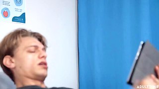 Leo Louis Deposits Sperm Into Twink Ryan Jacobs