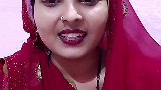 Komal had ordered a maxi dress and told the delivery boy, "I will wear it now, see the car, then I will pay."