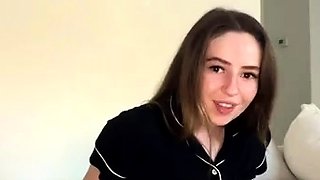 Flexible pale brunette with foot fetish does hot footjob
