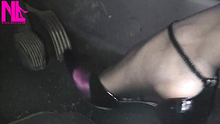 Revving Ford Focus and Footjobing Its Shift Stick