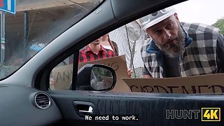 Hunt4k. red haired babe displayed her vulva and then this happened...