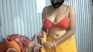 Hot Indian Aunty Fucked Doggy Style by Stepbrother at Home – Desi MILF