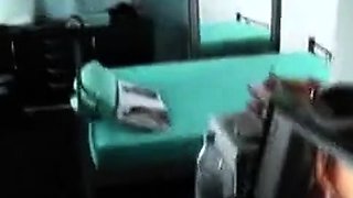 Orgasmus einer deutschen MILF, whrend sie einem Mann beim M
