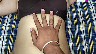 Desi Ex-hotwife Hardcore Fuck Doggy Style Fucking in Hindi Hot Couples Viral Video