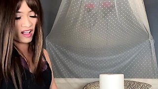 Tranny amateur solo big tits masturbates in high def