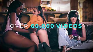 ALL GIRL MASSAGE - Hottie Masseuse Alex Coal Enjoys Taking Care Of This MILFs Pussy