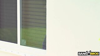 Stretching my Step Sister's Pussy