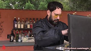 Corrupt officer takes advantage of evidence handler