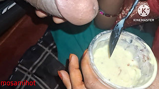 The Stepsister-in-law of the Village Put Cream in Milk and Put It in the Mouth of the Land.