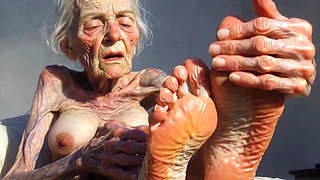Granny Foot Oil Play - Self Massage Makes Her Horny and Dripping