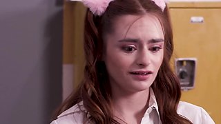 Isiah Maxwell throatfucks sexy student Reese in detention