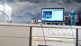 Sexy Dea Twerking on Live Streaming