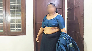 Sexy Bhabi in Blue Saree, Removing Saree to Show Here Sexy Chubby Body. Big Boss and Ass