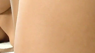 Flexible Babe Enjoys Relaxing Massage
