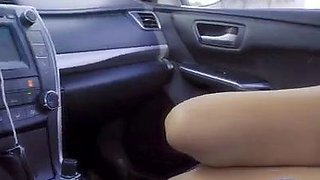 Asian amateur gives outdoor blowjob