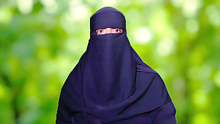 Indian married sexy woman sex with neighbor and Bengali dirty talk