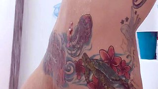 Amateur Big Boobs jerks Big Dick