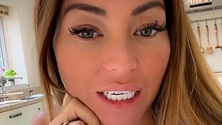 Chubby Brunette Big Boobs Dildo Masturbation