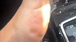 Amateur Foot Fetish Girlfriend Sucks and gives a Footjob