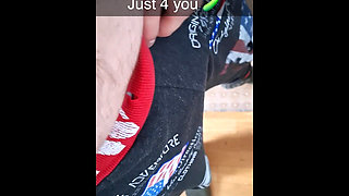 I Deflowered My 18yo Virgin Fan - Raw Creampie