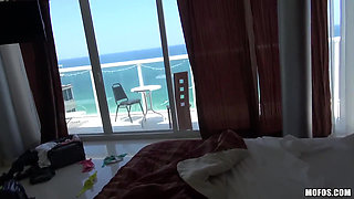 Latina Sex Tapes - Hot Elizabeth Bentley Fucks Leo Rider Raw in Bed to Get a Plastered Face Full of Cum