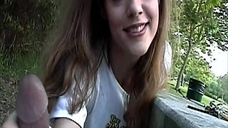 Amateur Handjob in the Park