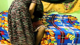 Slutty Desi Kamini Bhabhi Swallows Cumshot Inside