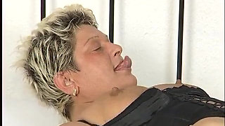 Blonde granny pussy licked while blowing old mans dick