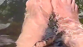 Current Between My Toes