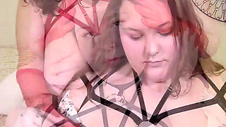 A young lesbian loses her virginity to a sex machine